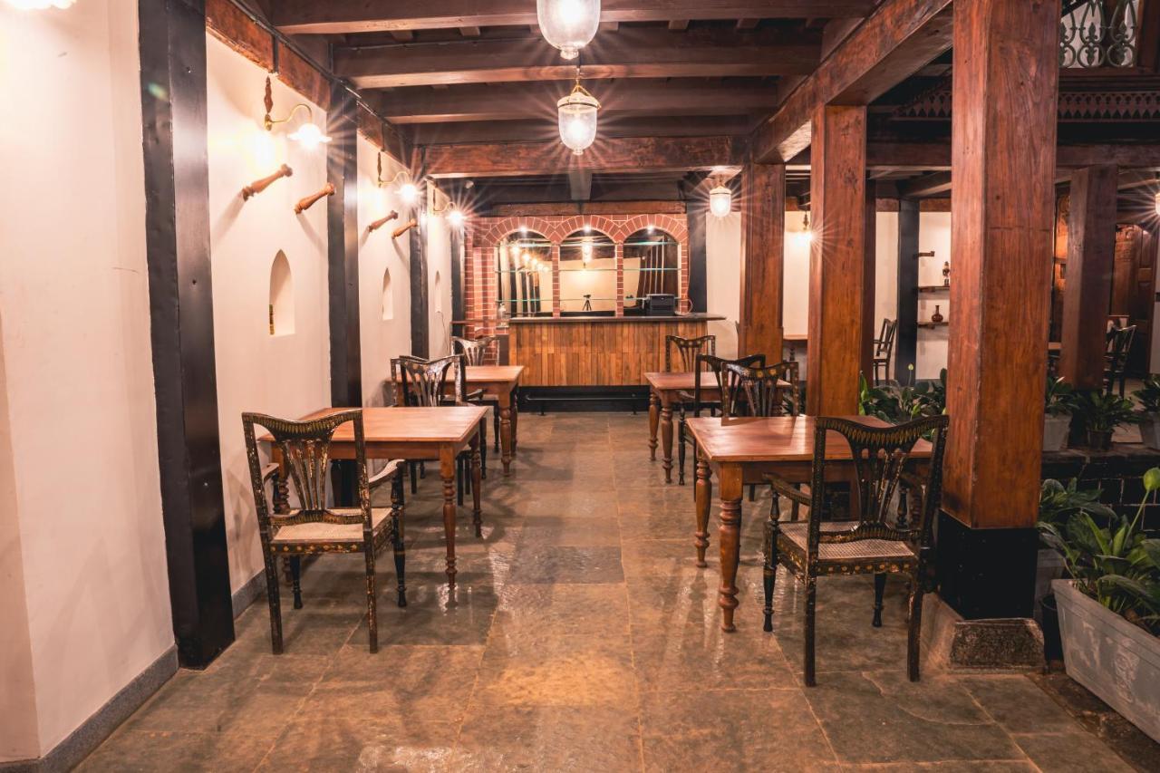 Sawantwadi Palace Boutique Art Hotel Экстерьер фото