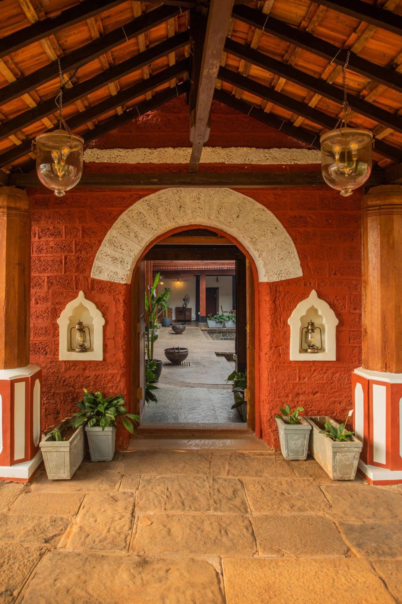Sawantwadi Palace Boutique Art Hotel Экстерьер фото