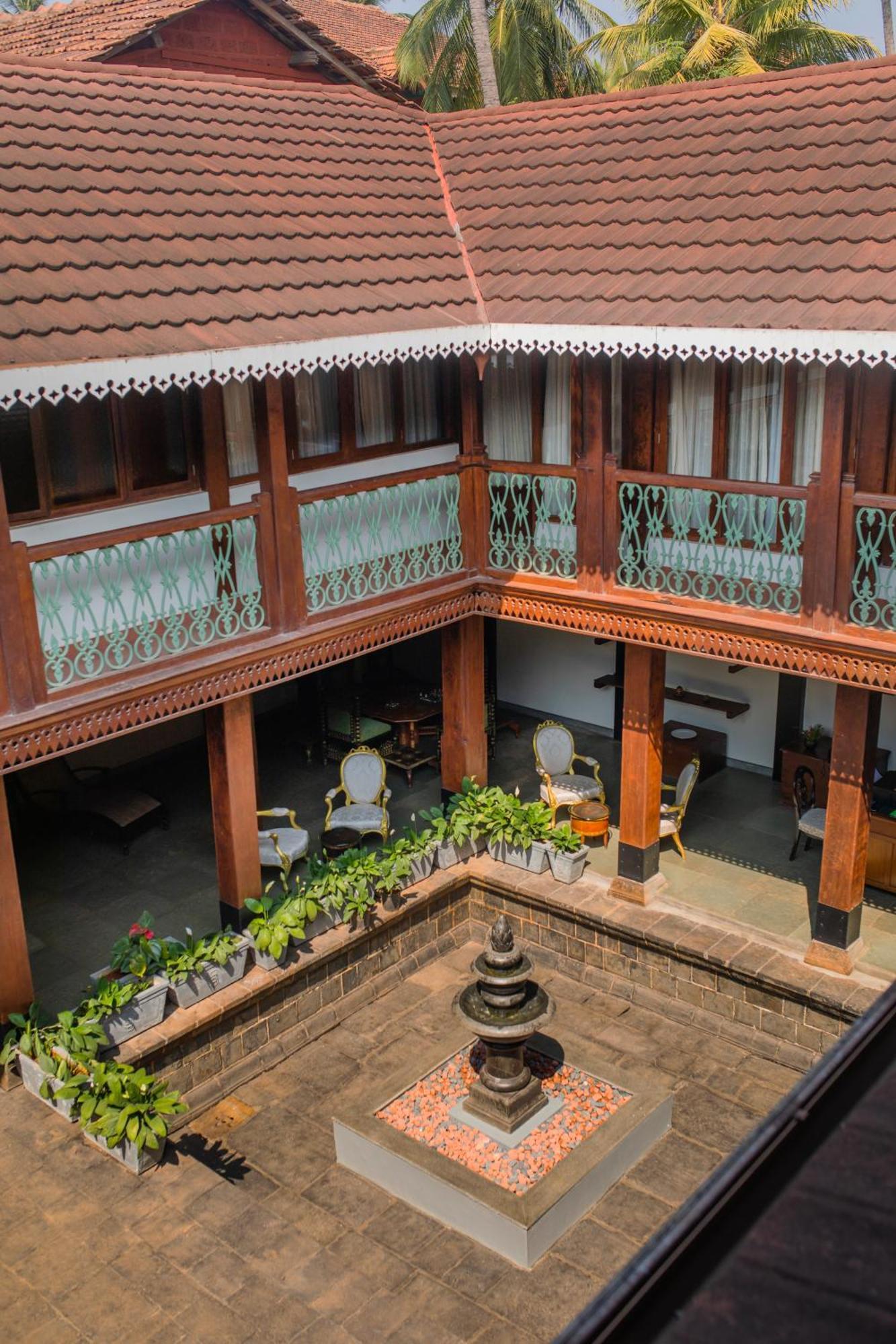 Sawantwadi Palace Boutique Art Hotel Экстерьер фото