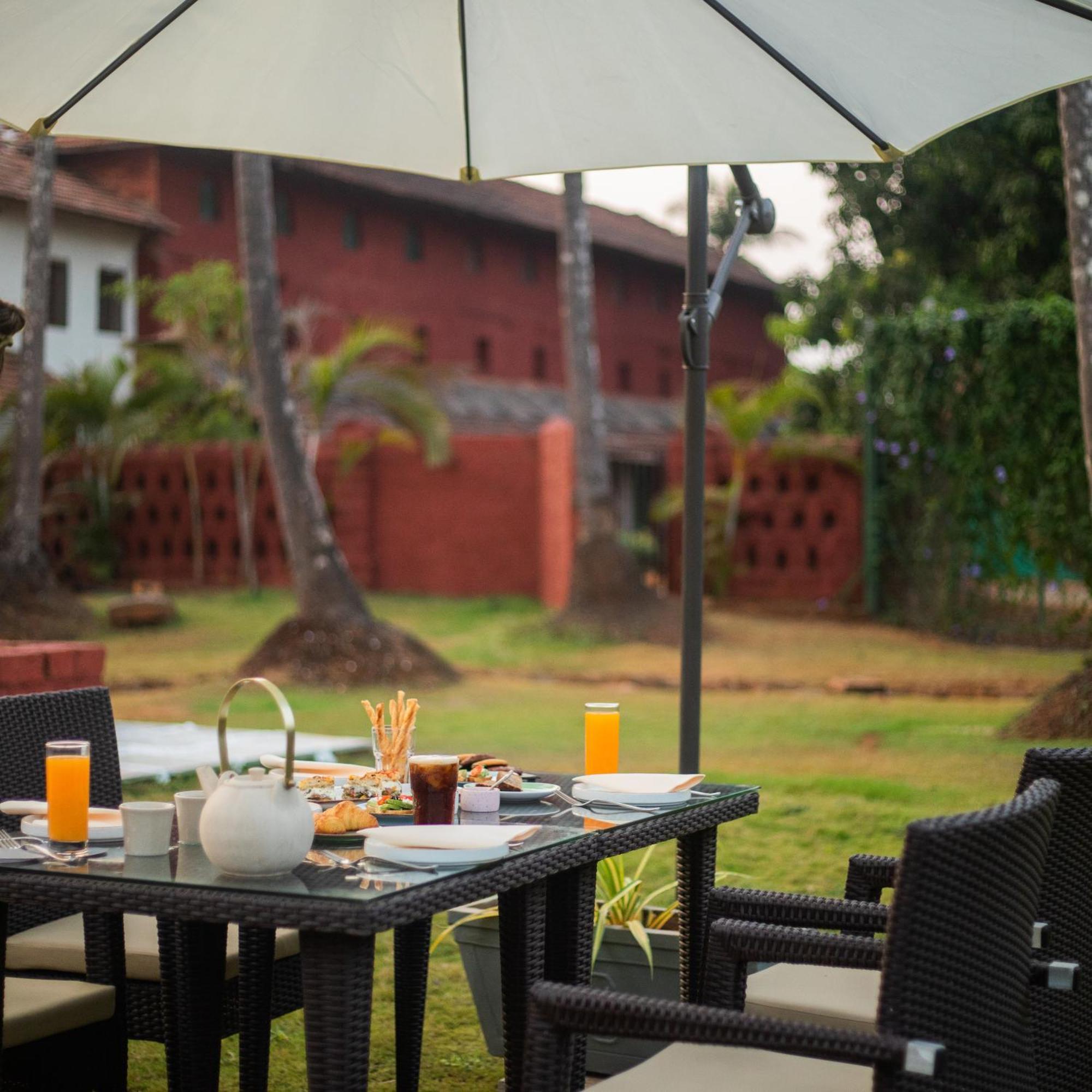 Sawantwadi Palace Boutique Art Hotel Экстерьер фото