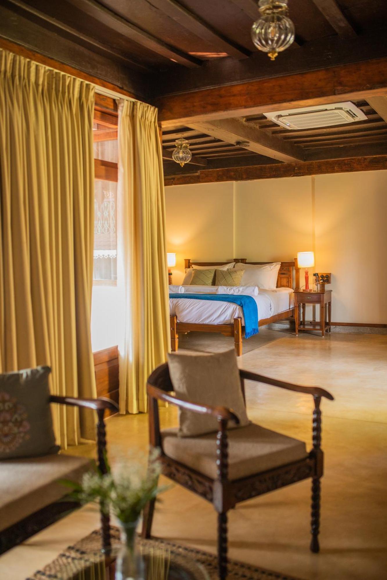 Sawantwadi Palace Boutique Art Hotel Экстерьер фото
