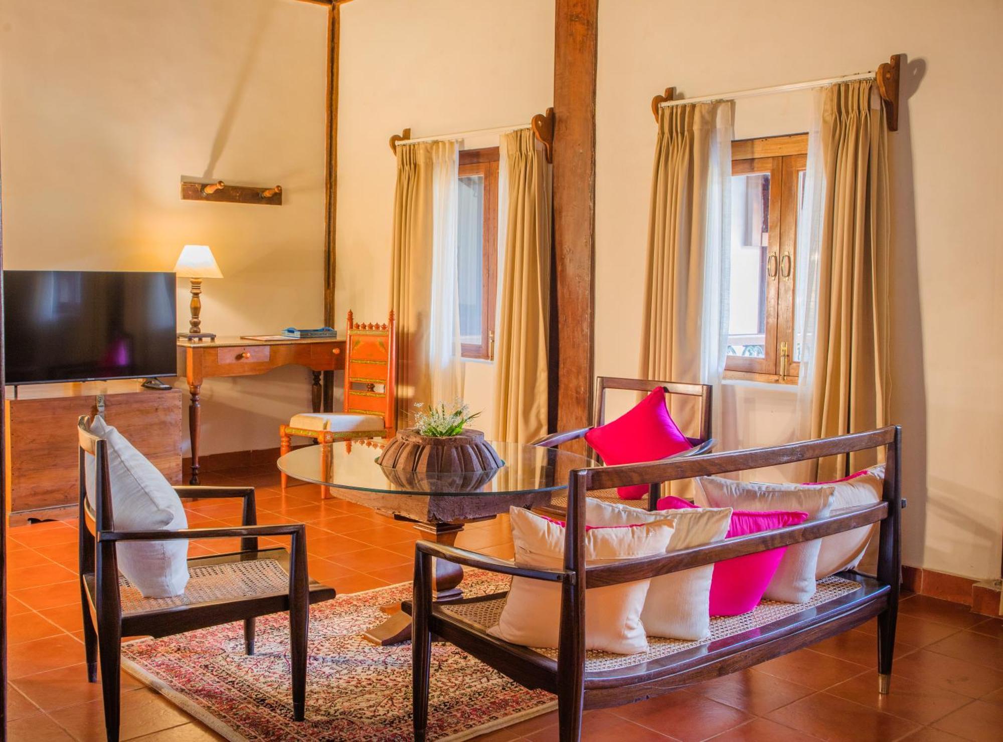 Sawantwadi Palace Boutique Art Hotel Экстерьер фото