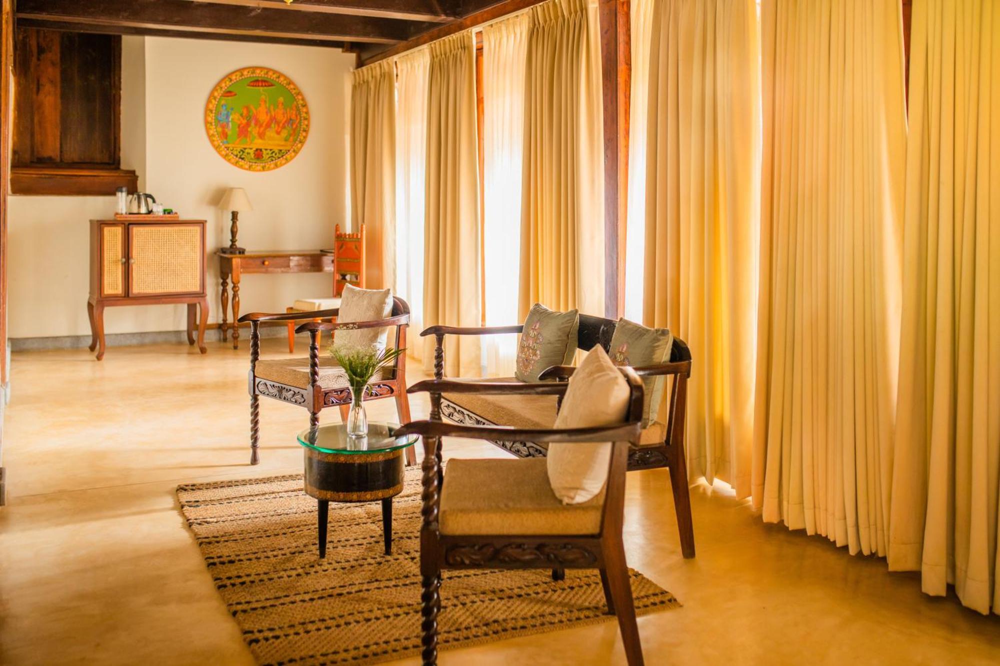 Sawantwadi Palace Boutique Art Hotel Экстерьер фото