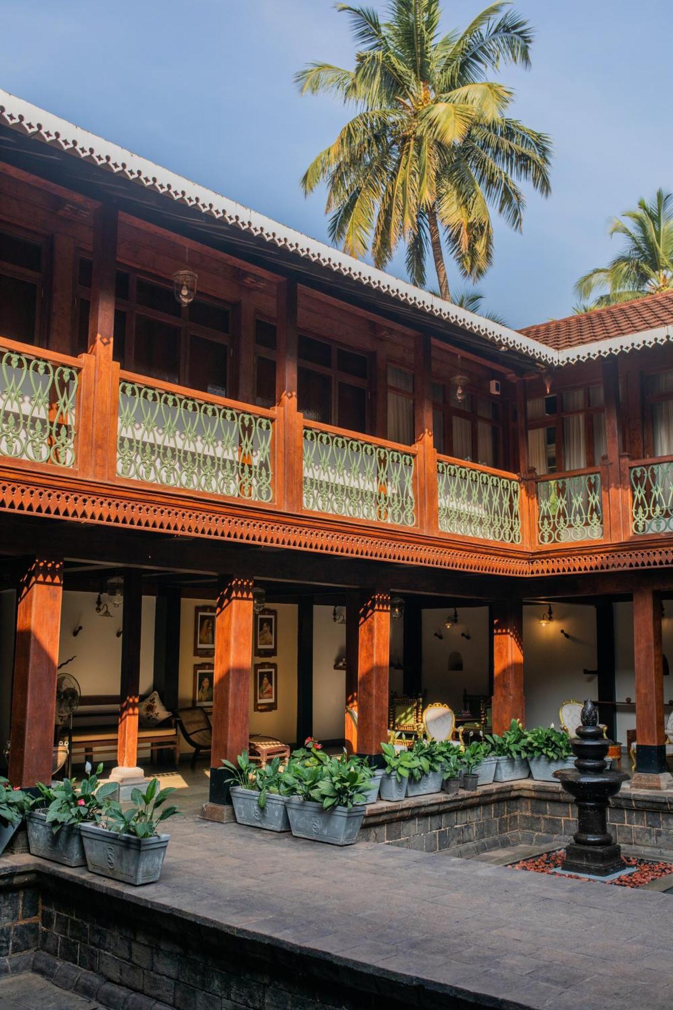 Sawantwadi Palace Boutique Art Hotel Экстерьер фото